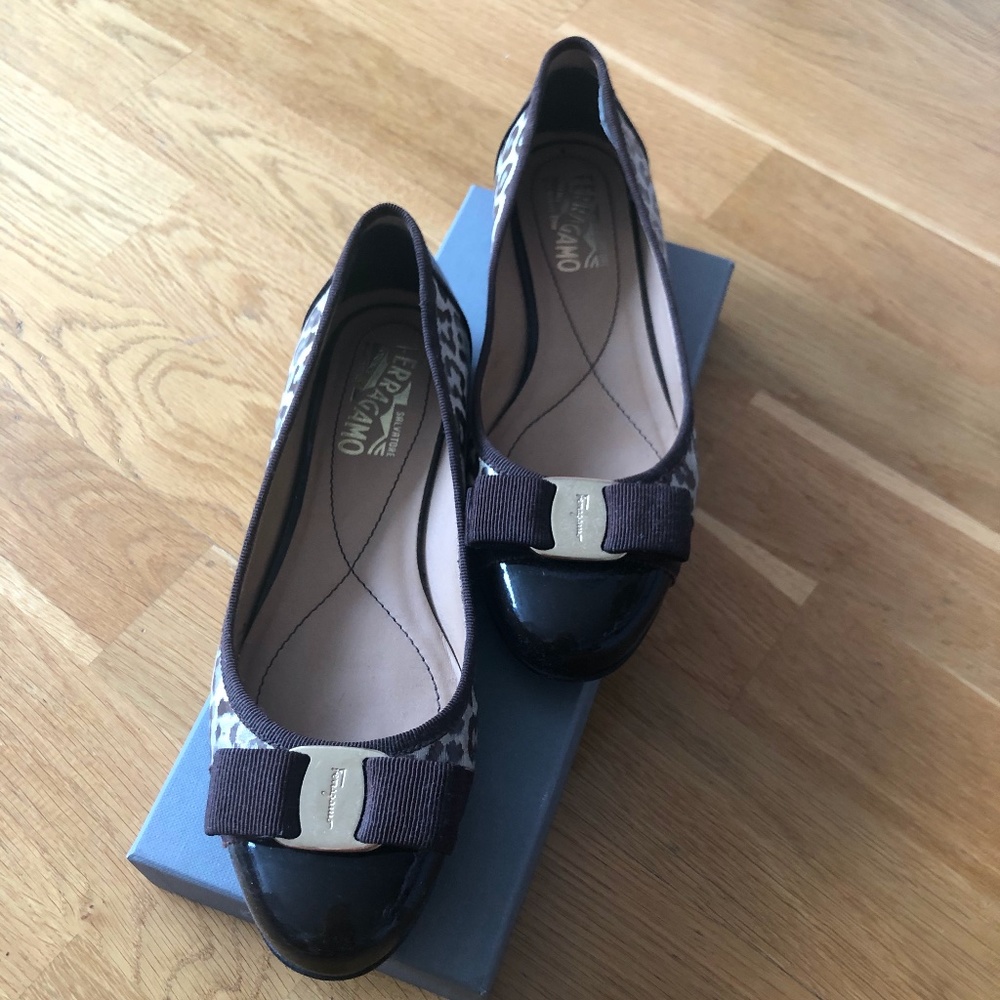 Salvatore Ferragamo Vara Flats